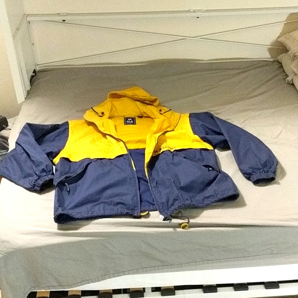 Fila Sport Windbreaker from the 90's XL